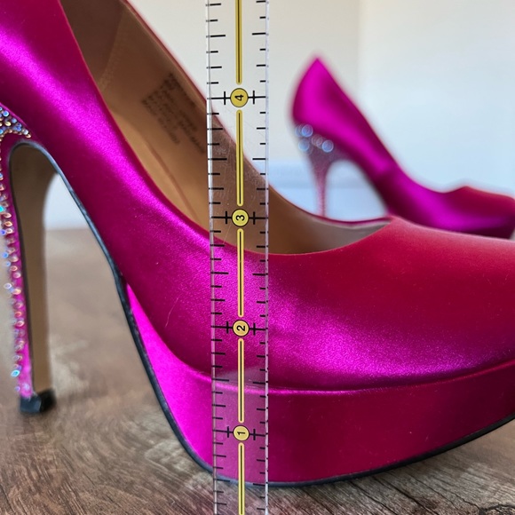 Steve Madden Fuschia Rhinestone Heeled Platform Pumps - Picture 13 of 14